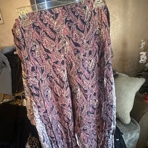Monroe & Main Navy and Mauve Paisley Wide-Leg Pants